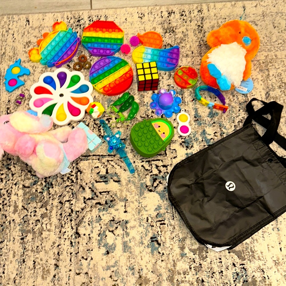Ultimate kids pack with a free black lululemon bag!